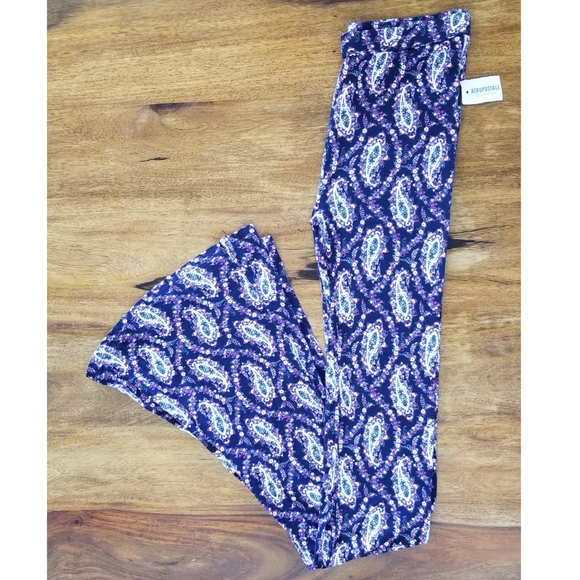 Aeropostal Blue & Pink Paisley Flare Leggings - Picture 4 of 5